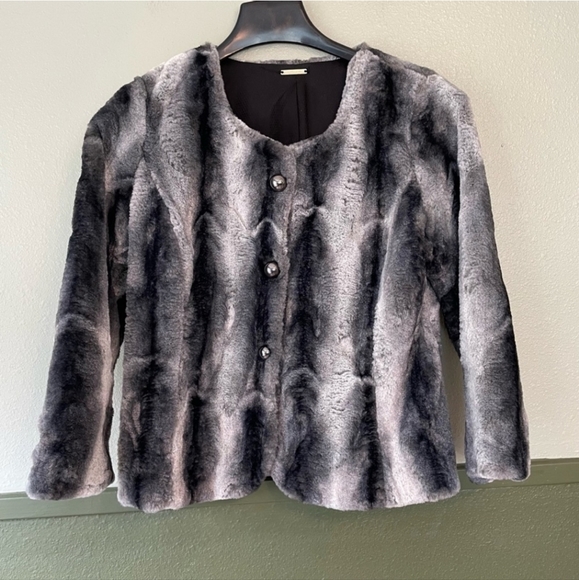Pull Cardigan Gris Fausse Fourrure St. John’s Bay Taille P/M - Occasion Très Bon état